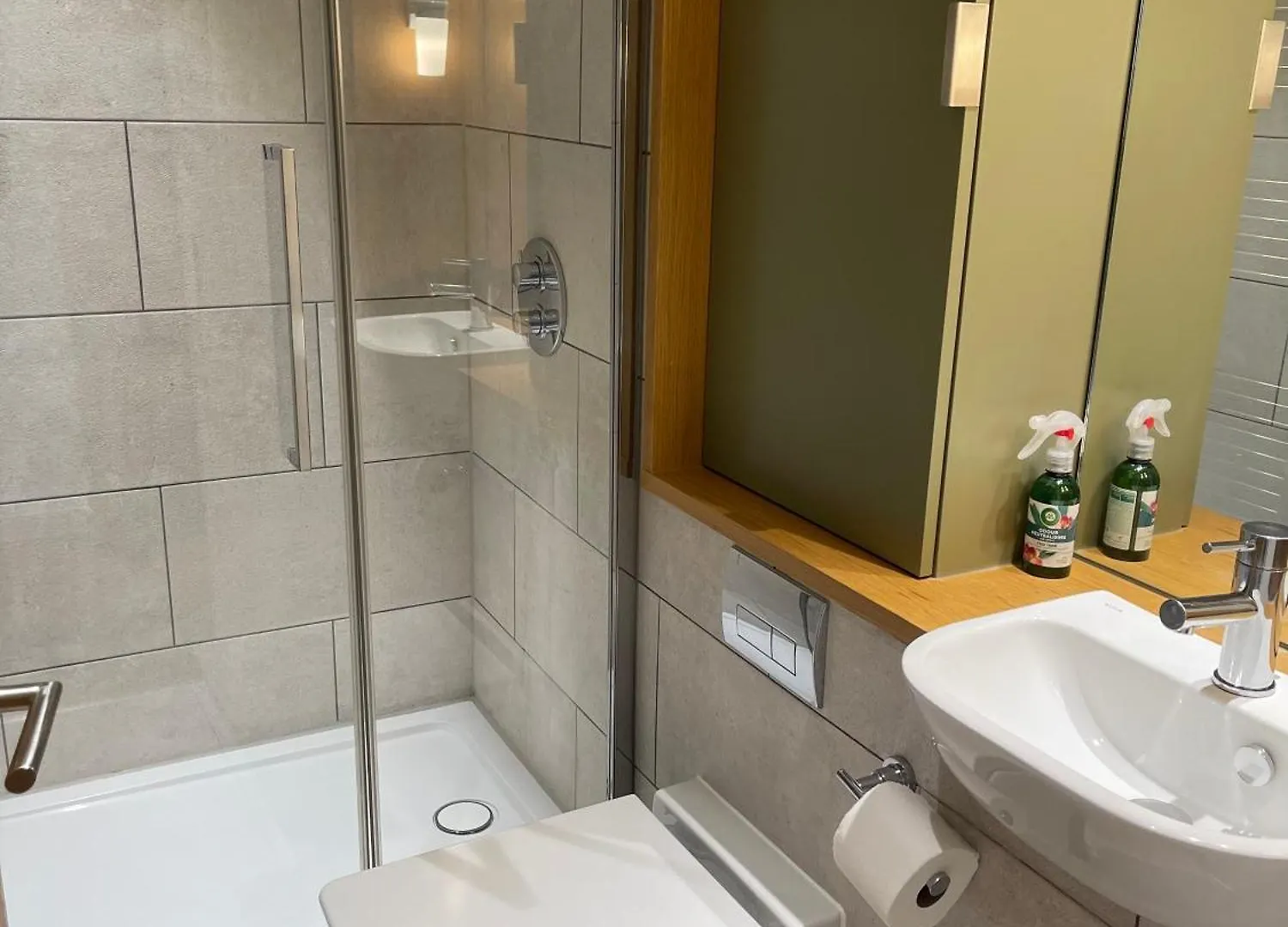 A Charming 2 Bedroom Flat London Apartment
